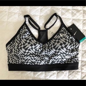 NWT Nike Sports Bra Size M
